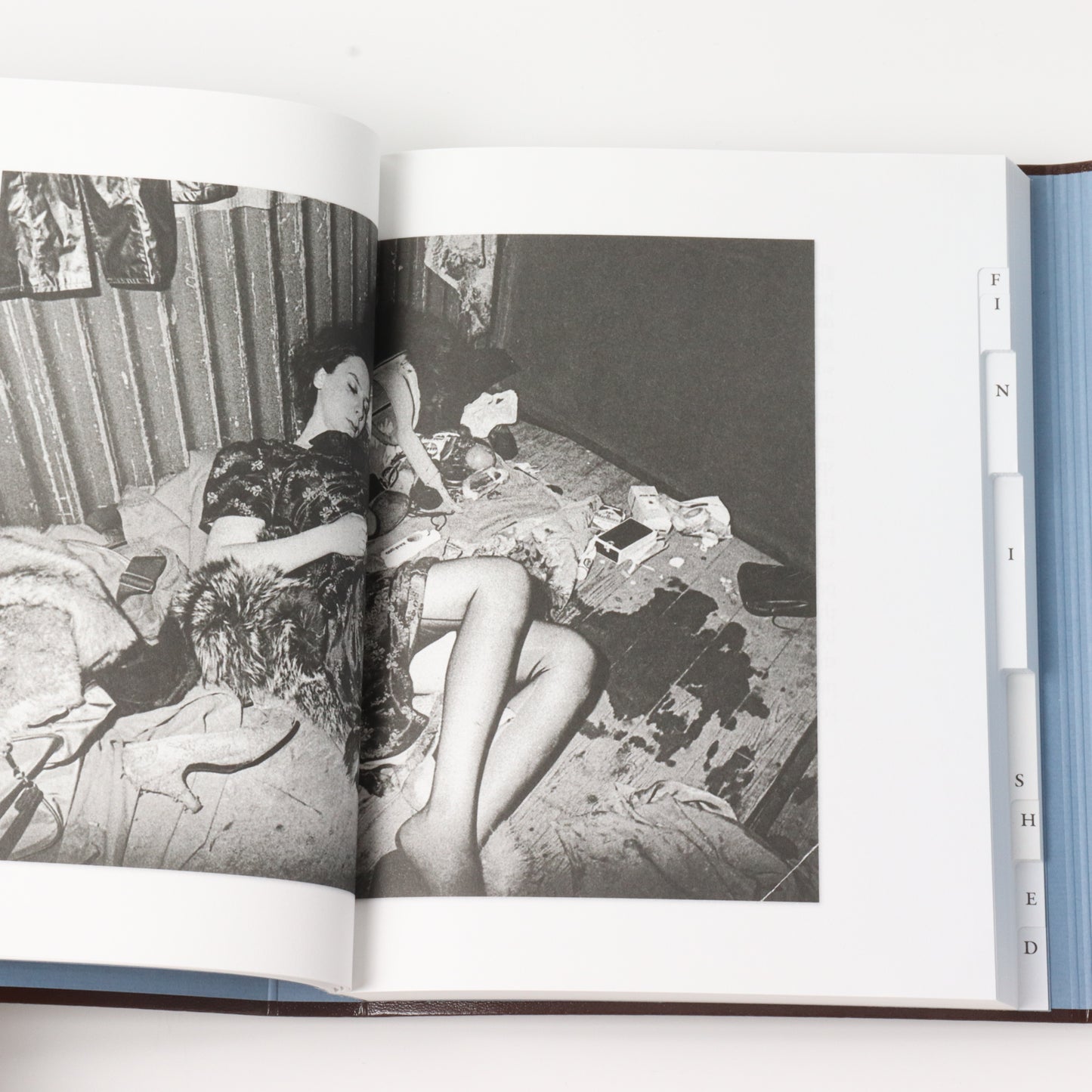 CATALOGUE RAISONNÉ OF THE UNFINISH / Sophie Calle